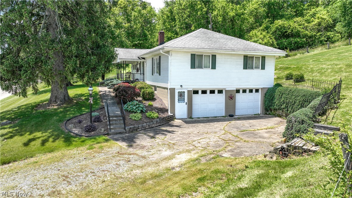 24273 Leatherwood Road Property Photo 1