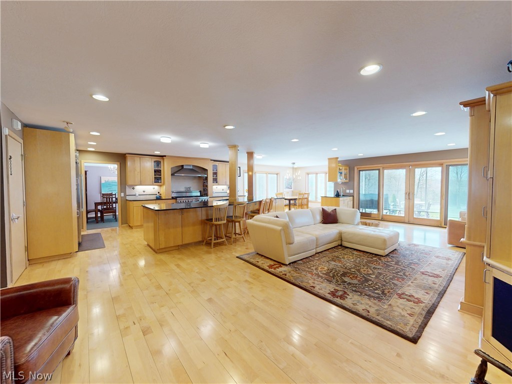 7885 Pear Tree Drive Property Photo 17