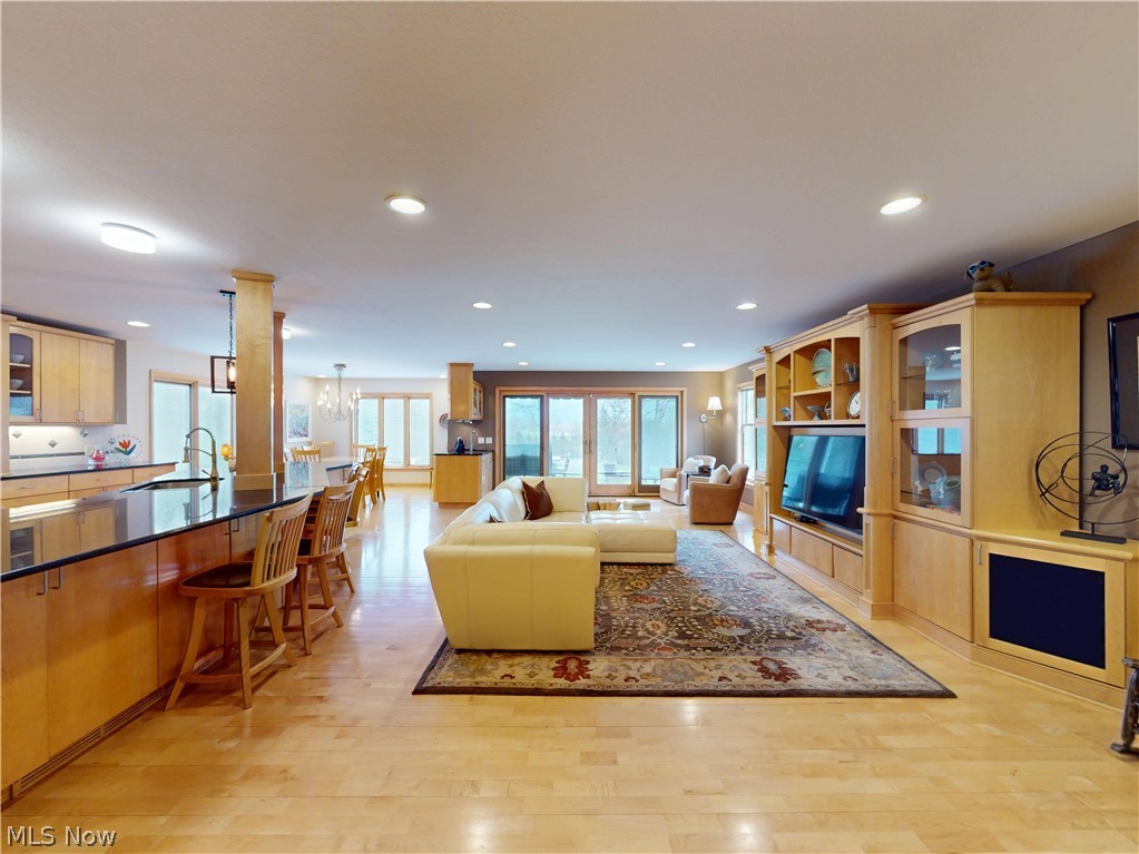 7885 Pear Tree Drive Property Photo 18