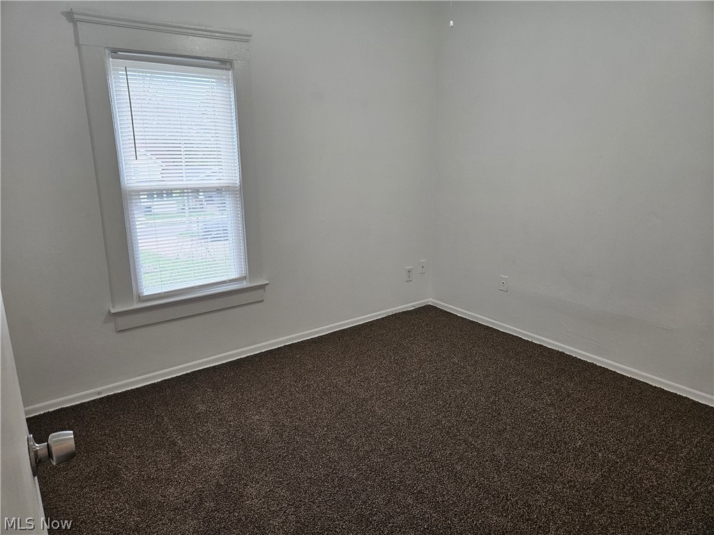 487 Talbot Avenue Property Photo 6