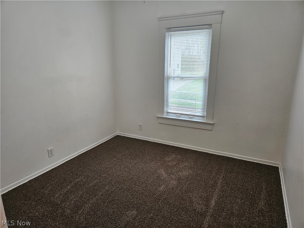 487 Talbot Avenue Property Photo 8