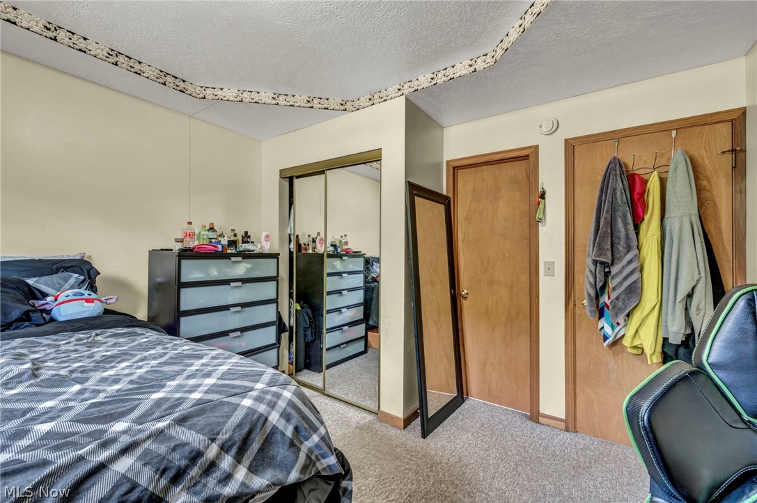 1202 Lawrence Road Ne Property Photo 5