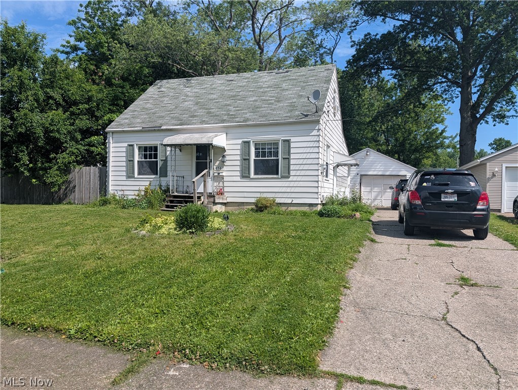 2567 E 38th Street Property Photo 1