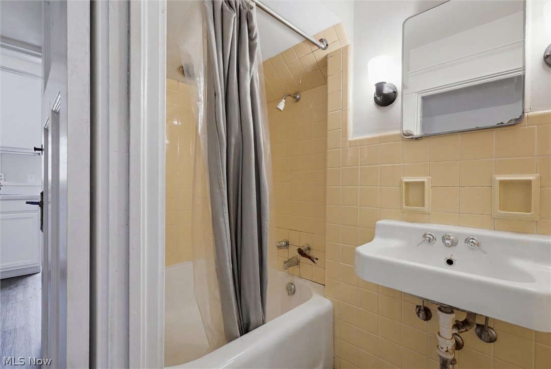 252 Broadway Avenue Property Photo 8