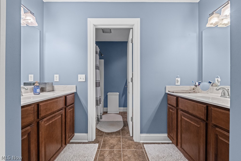 2820 Ashwood Drive Property Photo 36