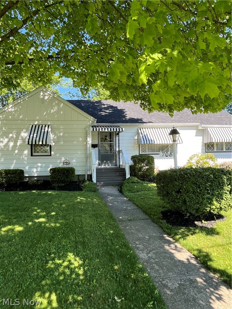 708 Allen Avenue Property Photo 1
