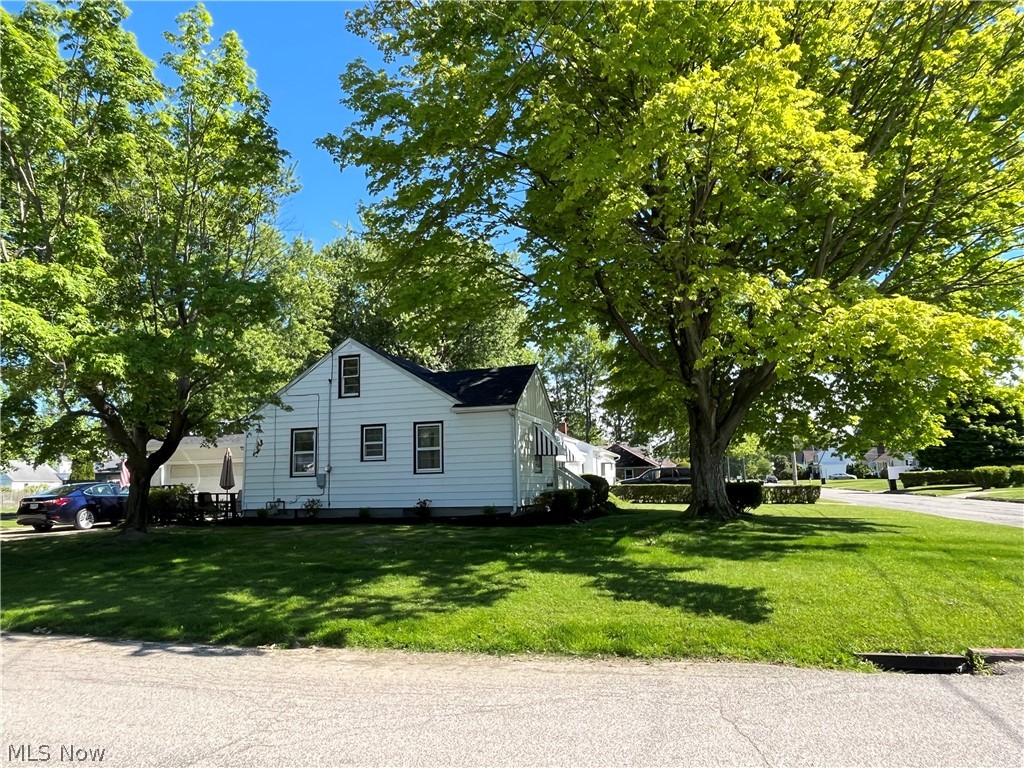 708 Allen Avenue Property Photo 2