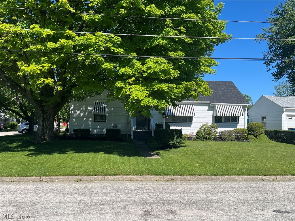 708 Allen Avenue Property Photo 3