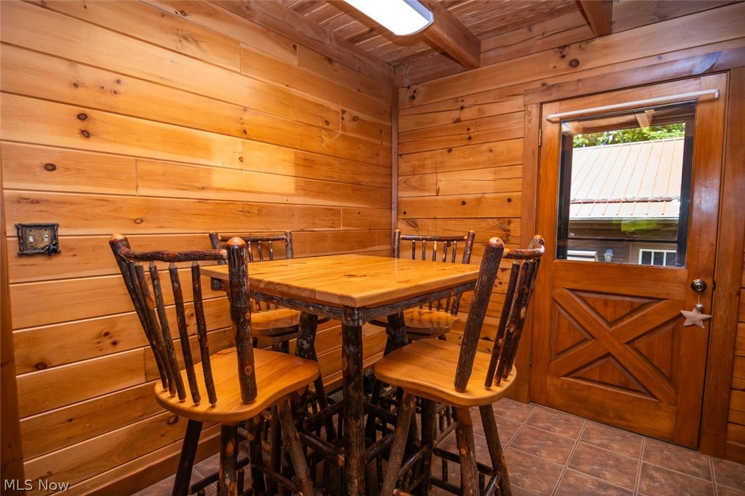 205 Stratton Lane Property Photo 8
