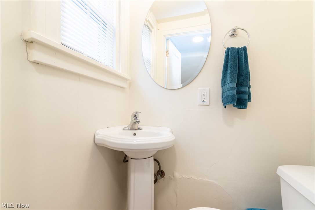 3312 Aberdeen Road Property Photo 12