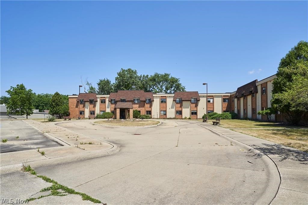 16231 Broadway Avenue Property Photo 3