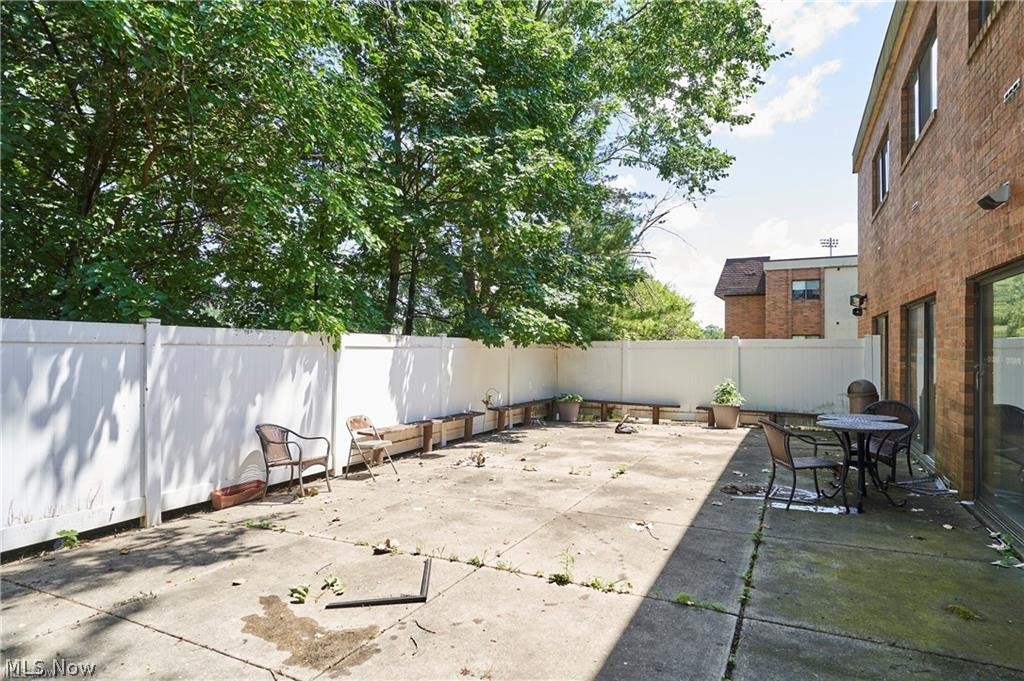 16231 Broadway Avenue Property Photo 7