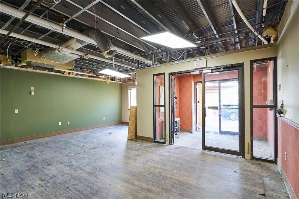 16231 Broadway Avenue Property Photo 12