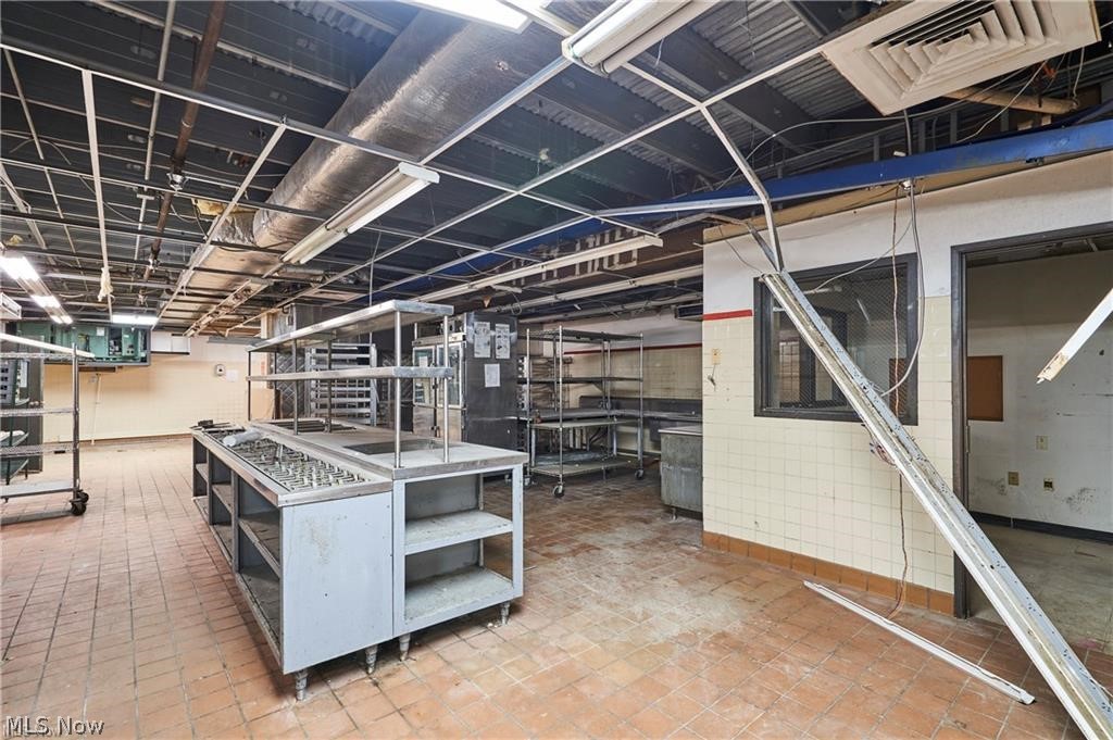 16231 Broadway Avenue Property Photo 26
