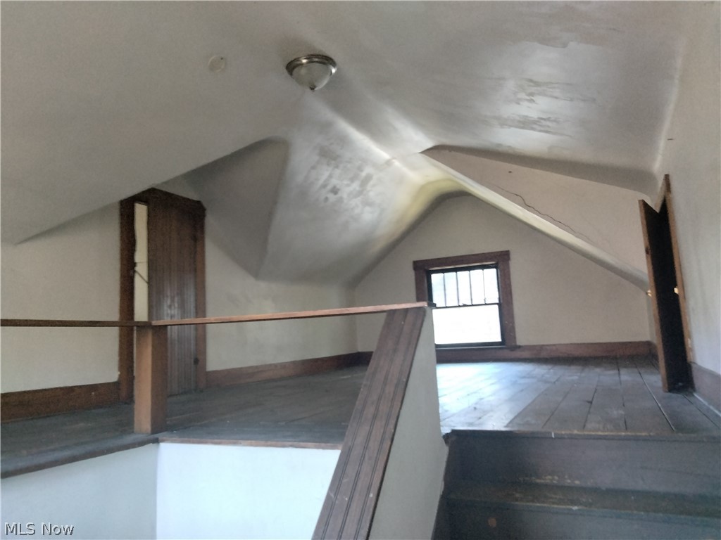949 W Exchange Street Property Photo 11