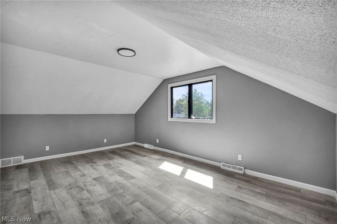 297 Paul Street Property Photo 28