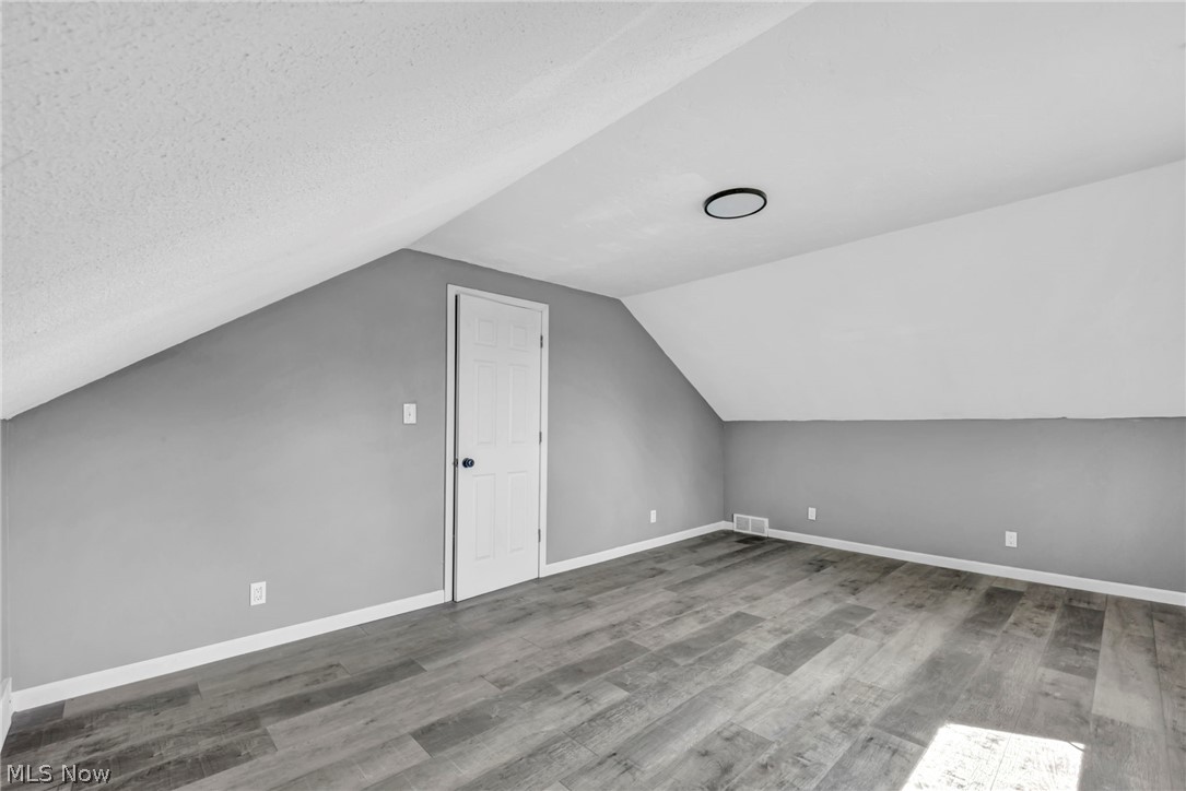 297 Paul Street Property Photo 29