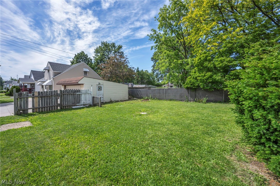297 Paul Street Property Photo 49