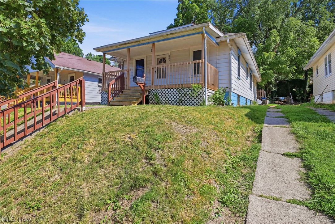 578 Plum Avenue Property Photo 2