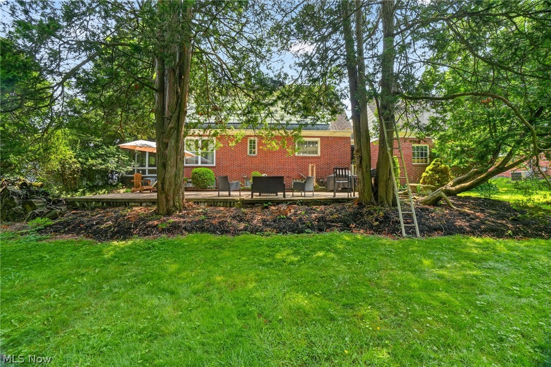 683 E Ford Avenue Property Photo 4