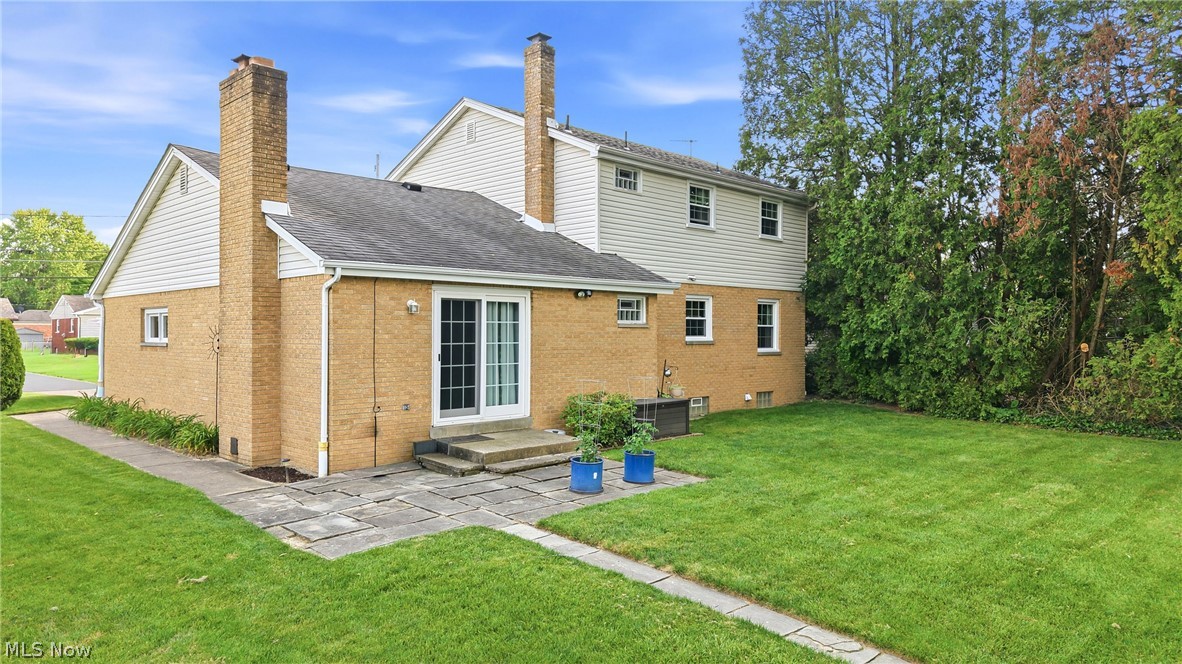 934 Larkridge Avenue Property Photo 7