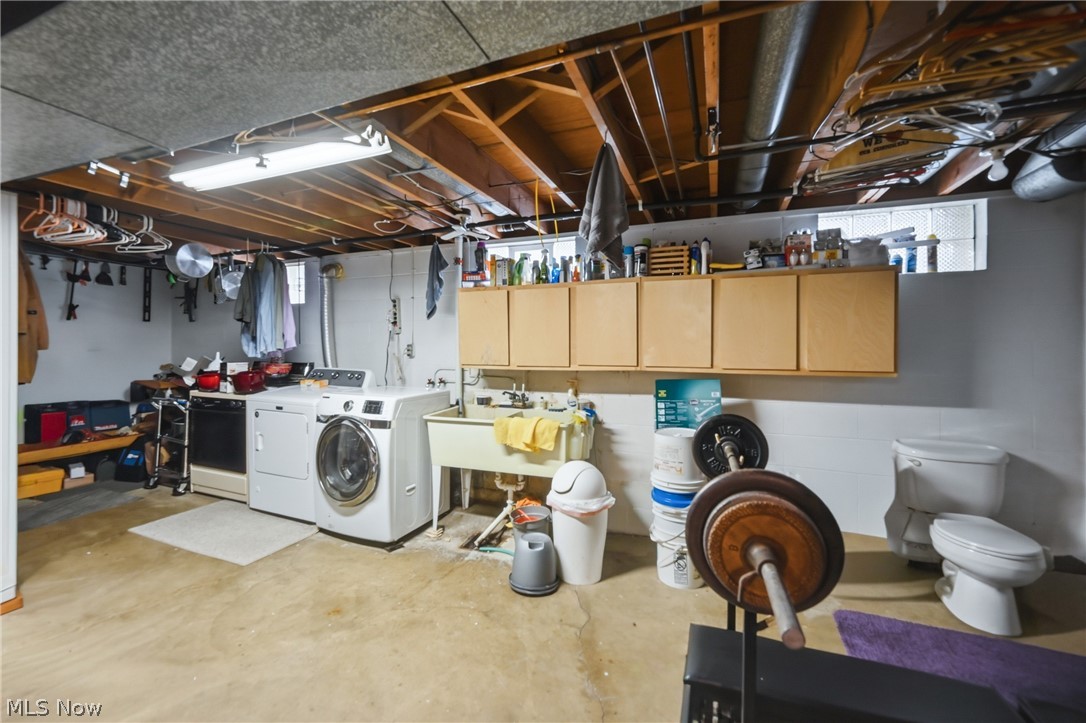 934 Larkridge Avenue Property Photo 39