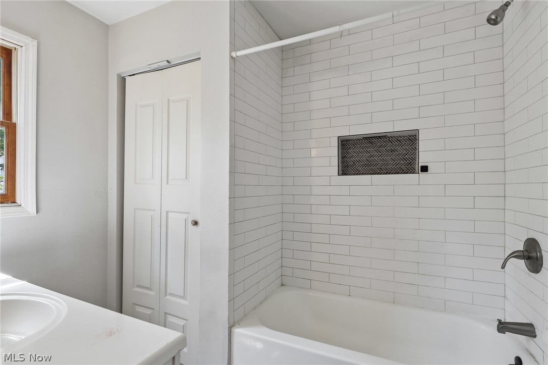 4707 Blythin Road Property Photo 11