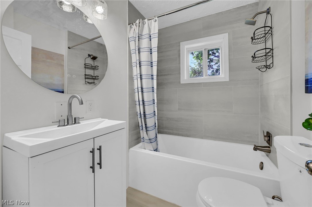 1068 Austin Avenue Property Photo 11