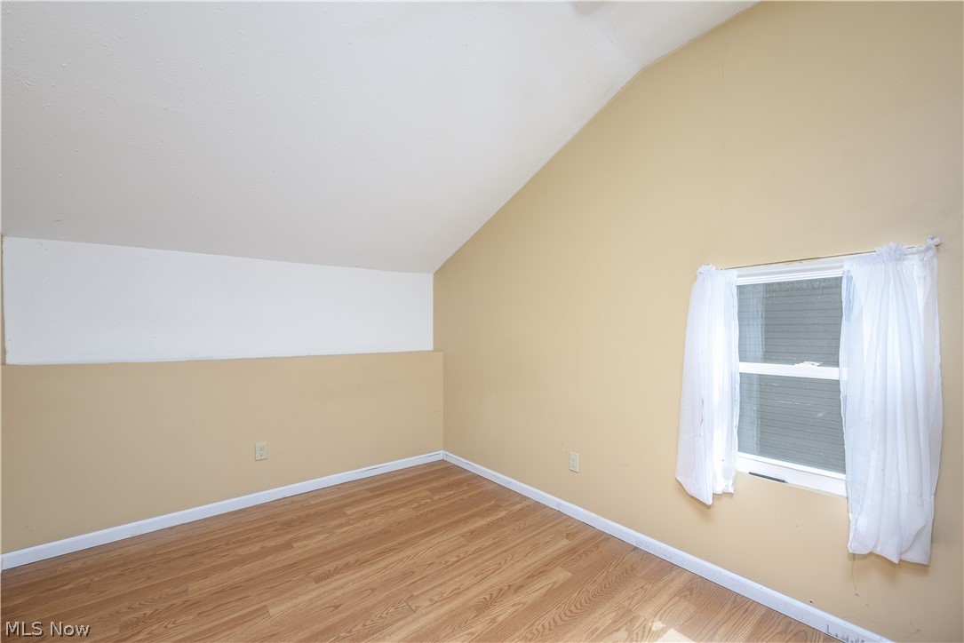 128 E Central Ave Property Photo 18