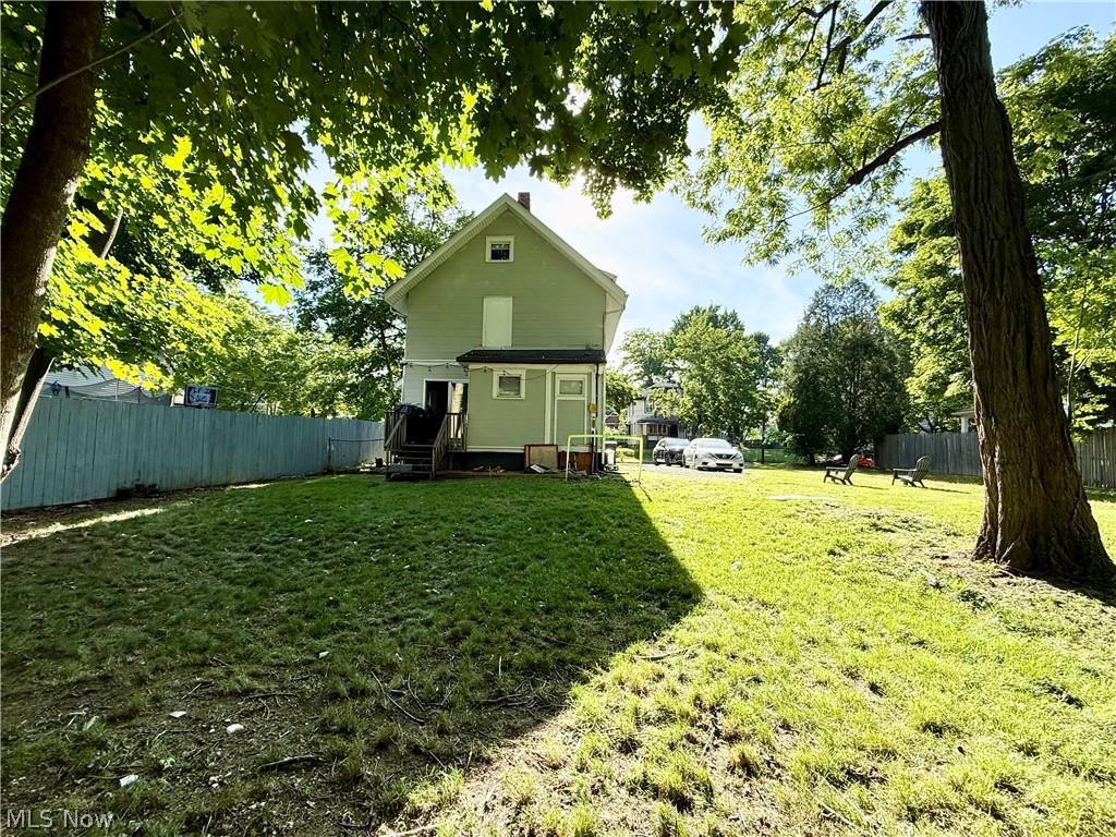 869 Berwin Street Property Photo 3