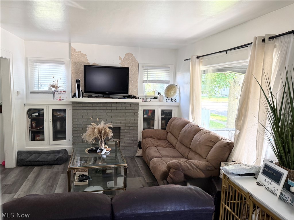869 Berwin Street Property Photo 7