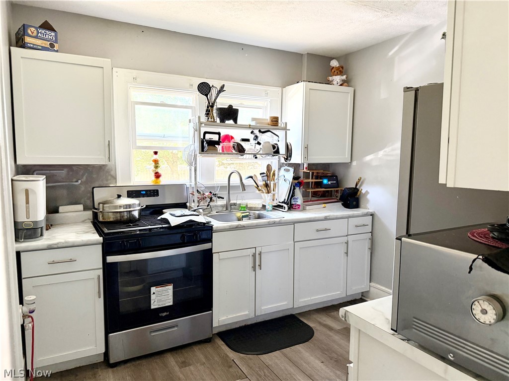 869 Berwin Street Property Photo 11