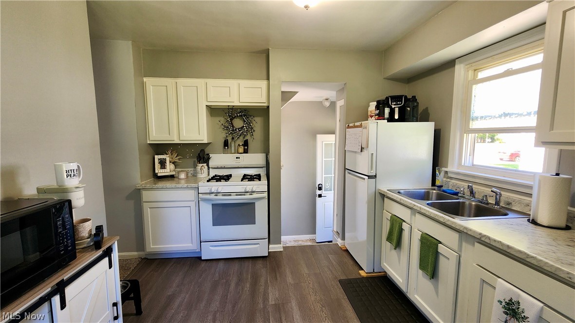 1328 Myrtle Avenue Property Photo 6