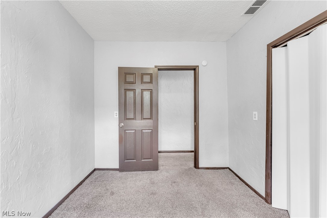 812 Lovett Place Up Property Photo 13
