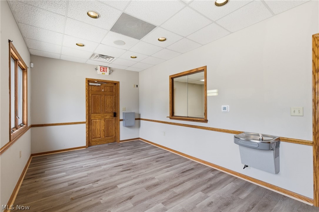 1221 S Trimble Road Property Photo 3