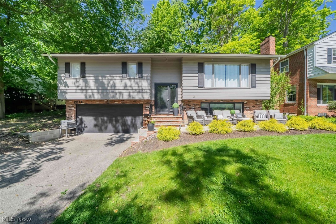 2314 Lyndway Road Property Photo 1