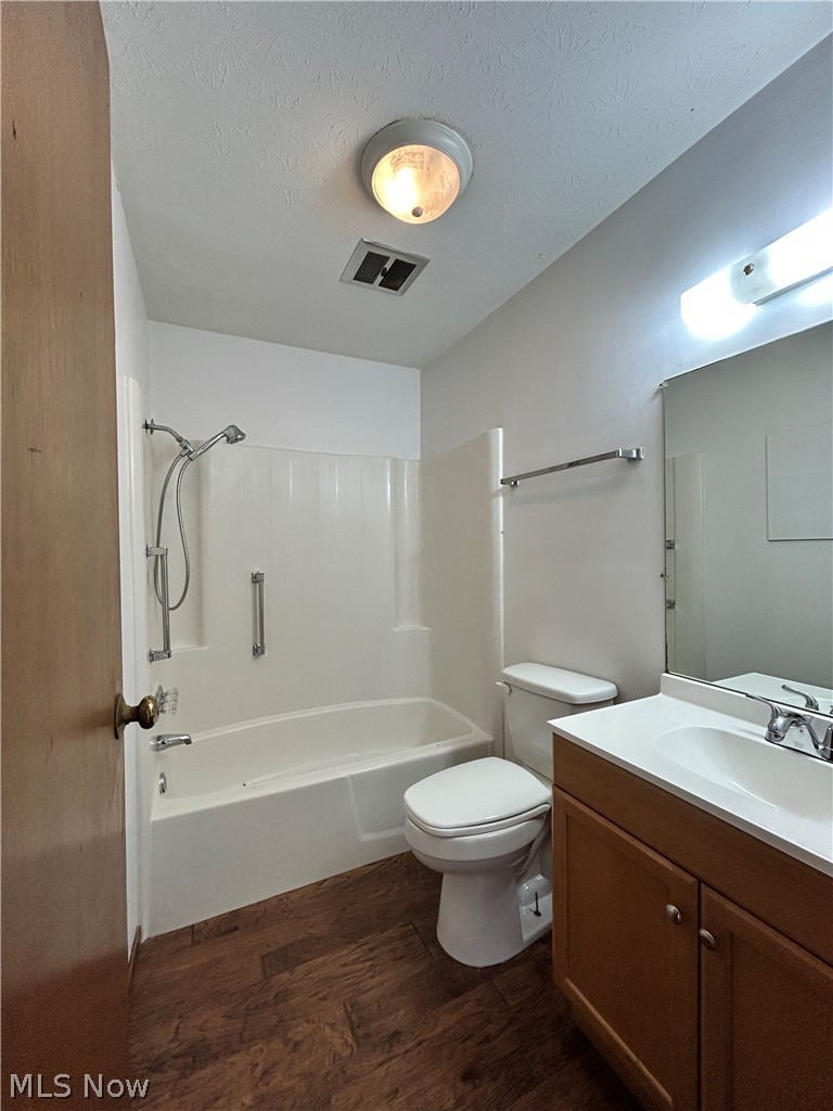200 W 36th Street 18 Property Photo 5