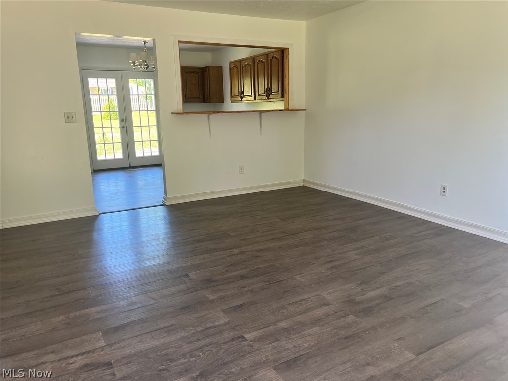 2655 Pine Ridge Road Property Photo 4