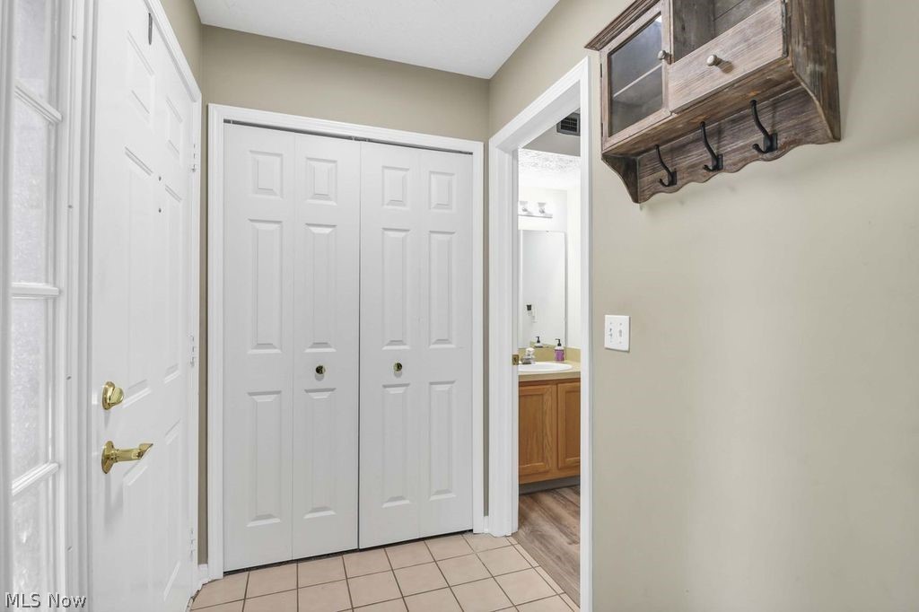 6804 Meadow Lane Property Photo 9