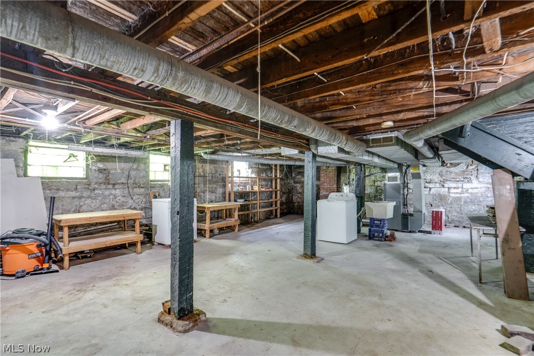 567 Crosby Street Property Photo 35