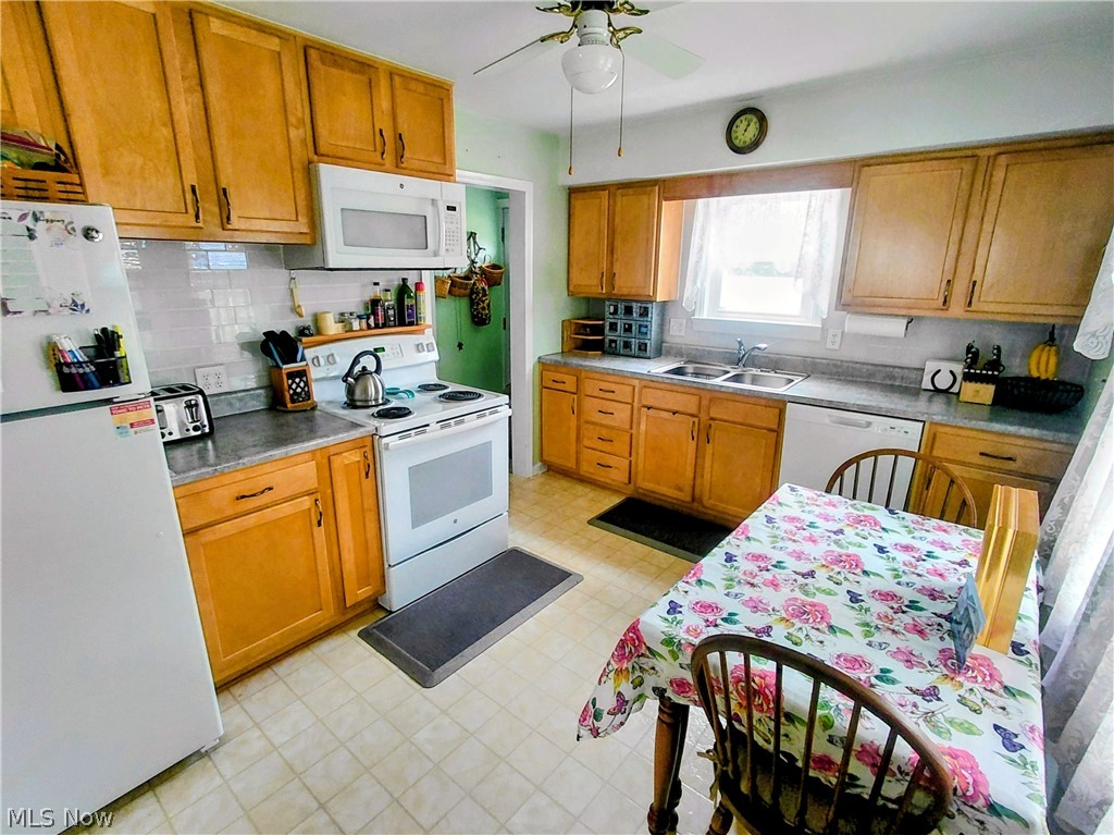 242 Cedar Road Property Photo 7