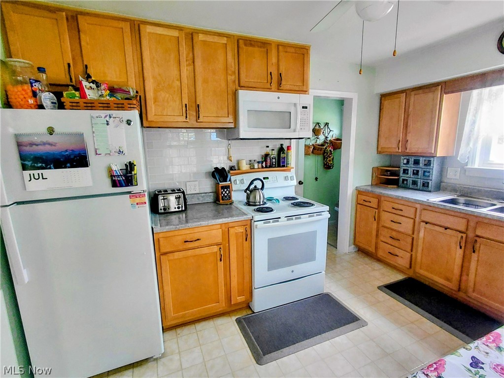242 Cedar Road Property Photo 8