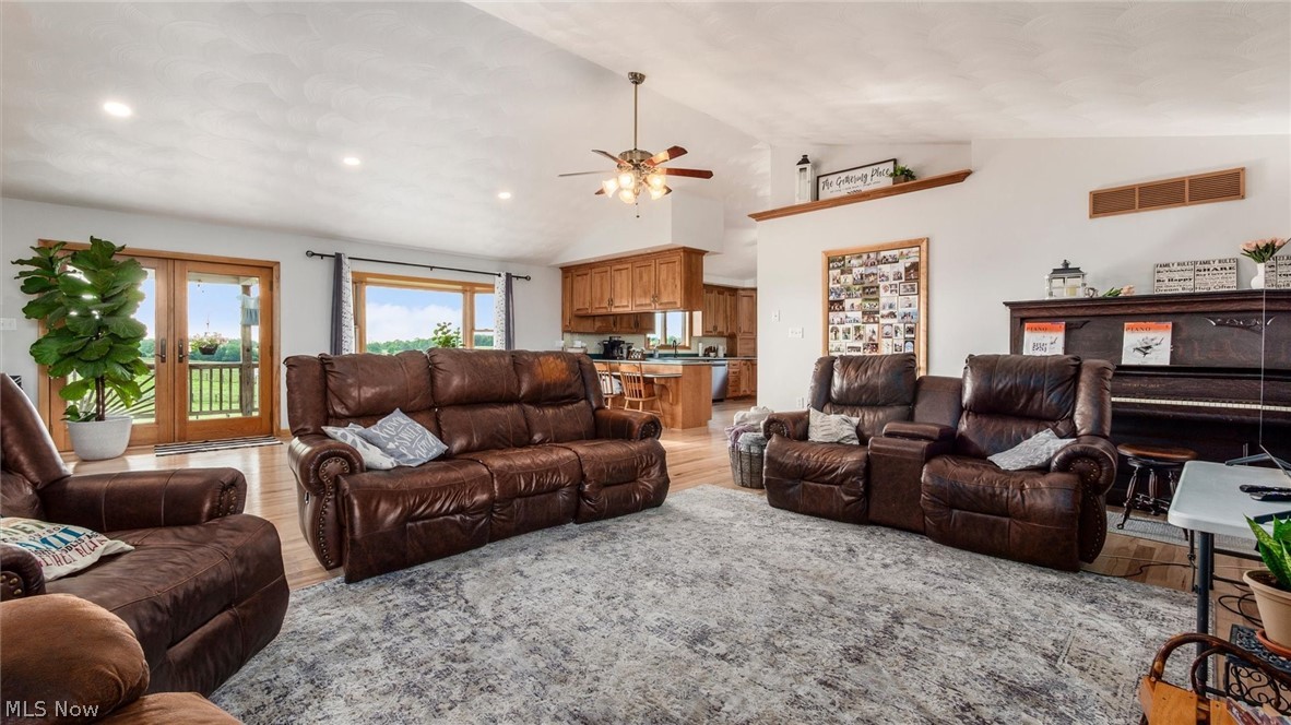 10550 Amish Ridge Road Property Photo 8
