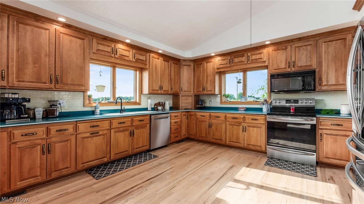 10550 Amish Ridge Road Property Photo 17