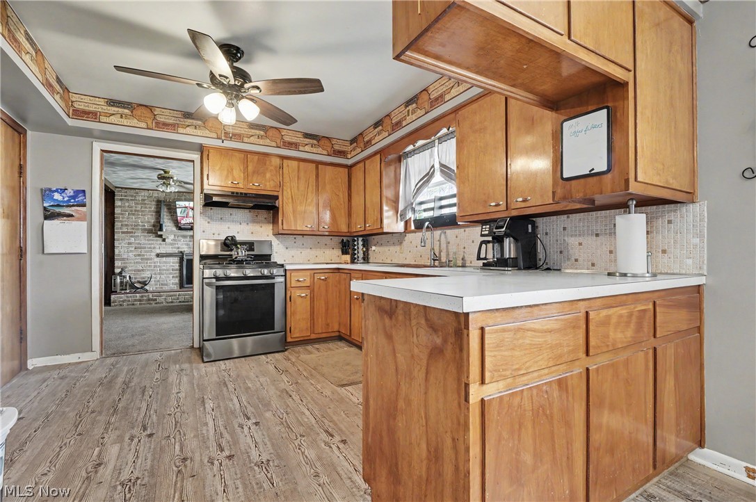 577 Geneva Avenue Property Photo 5