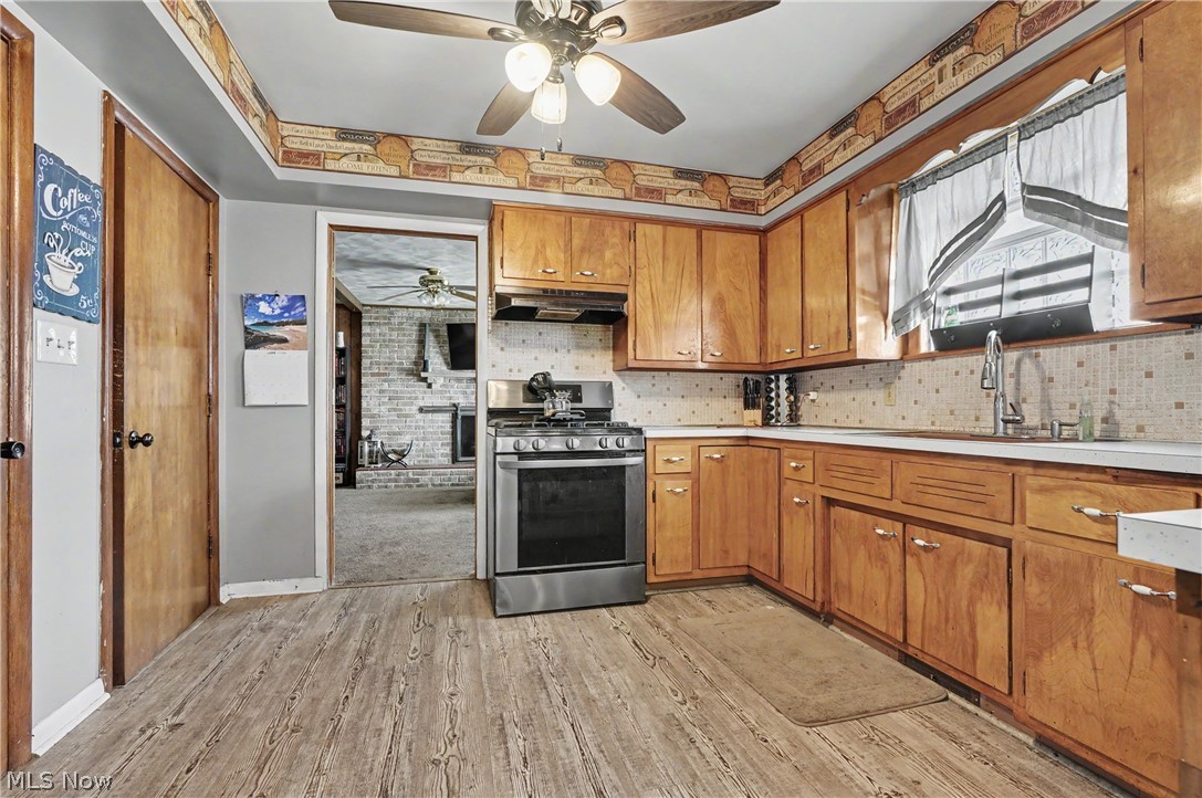 577 Geneva Avenue Property Photo 7