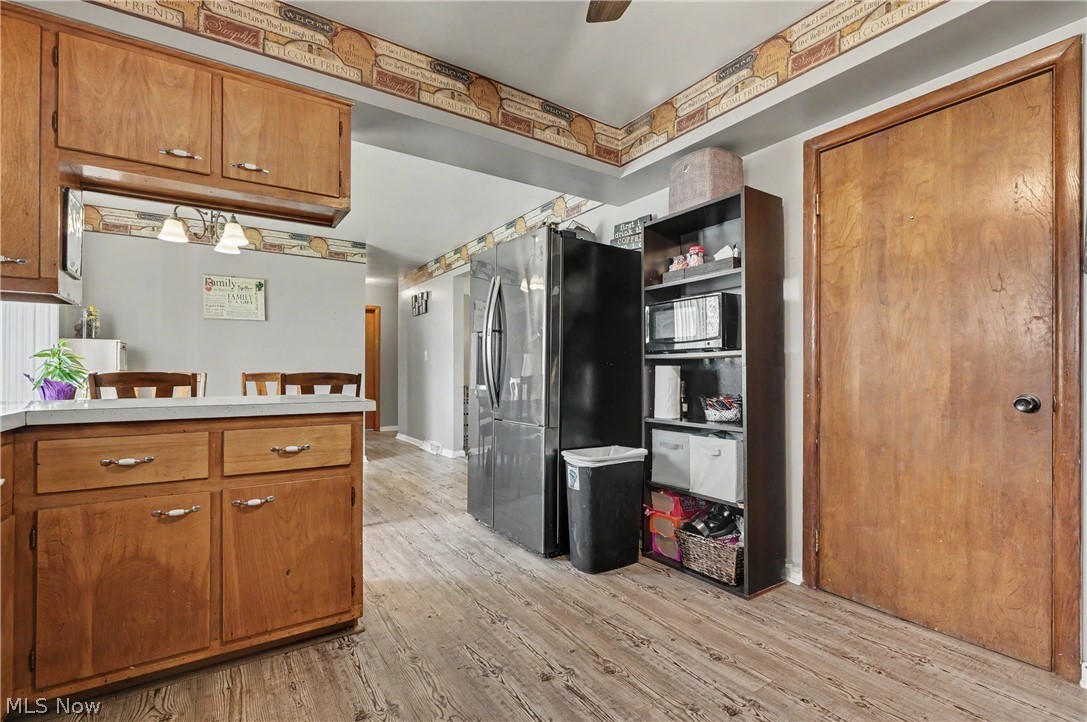 577 Geneva Avenue Property Photo 8