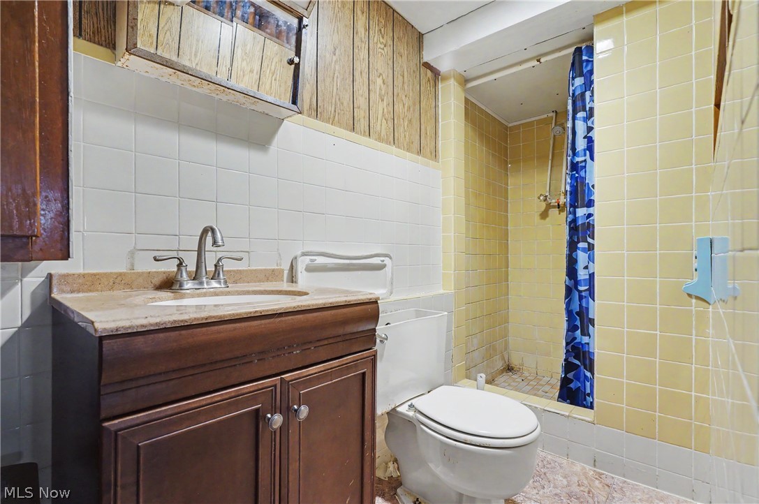 577 Geneva Avenue Property Photo 25