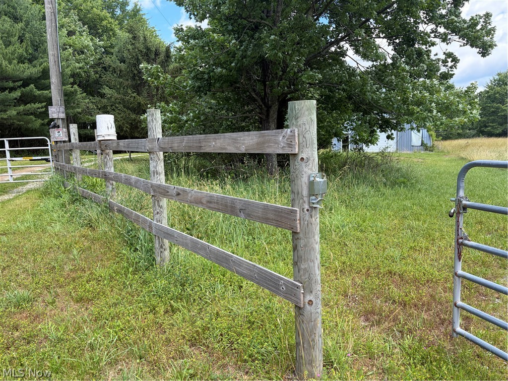 15441 Johnson Road Property Photo 4