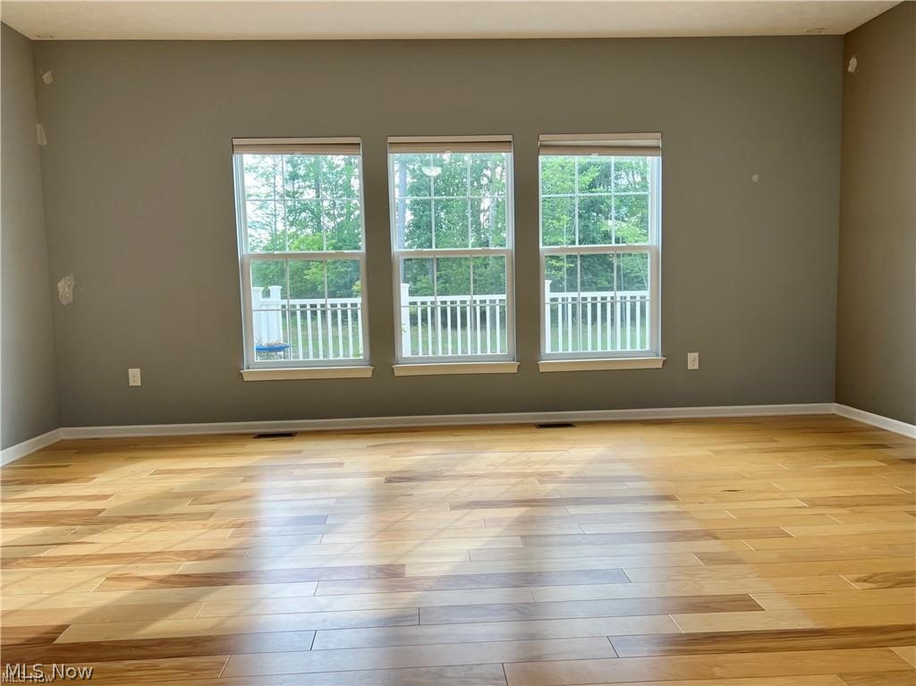 10454 Dogwood Drive Property Photo 3